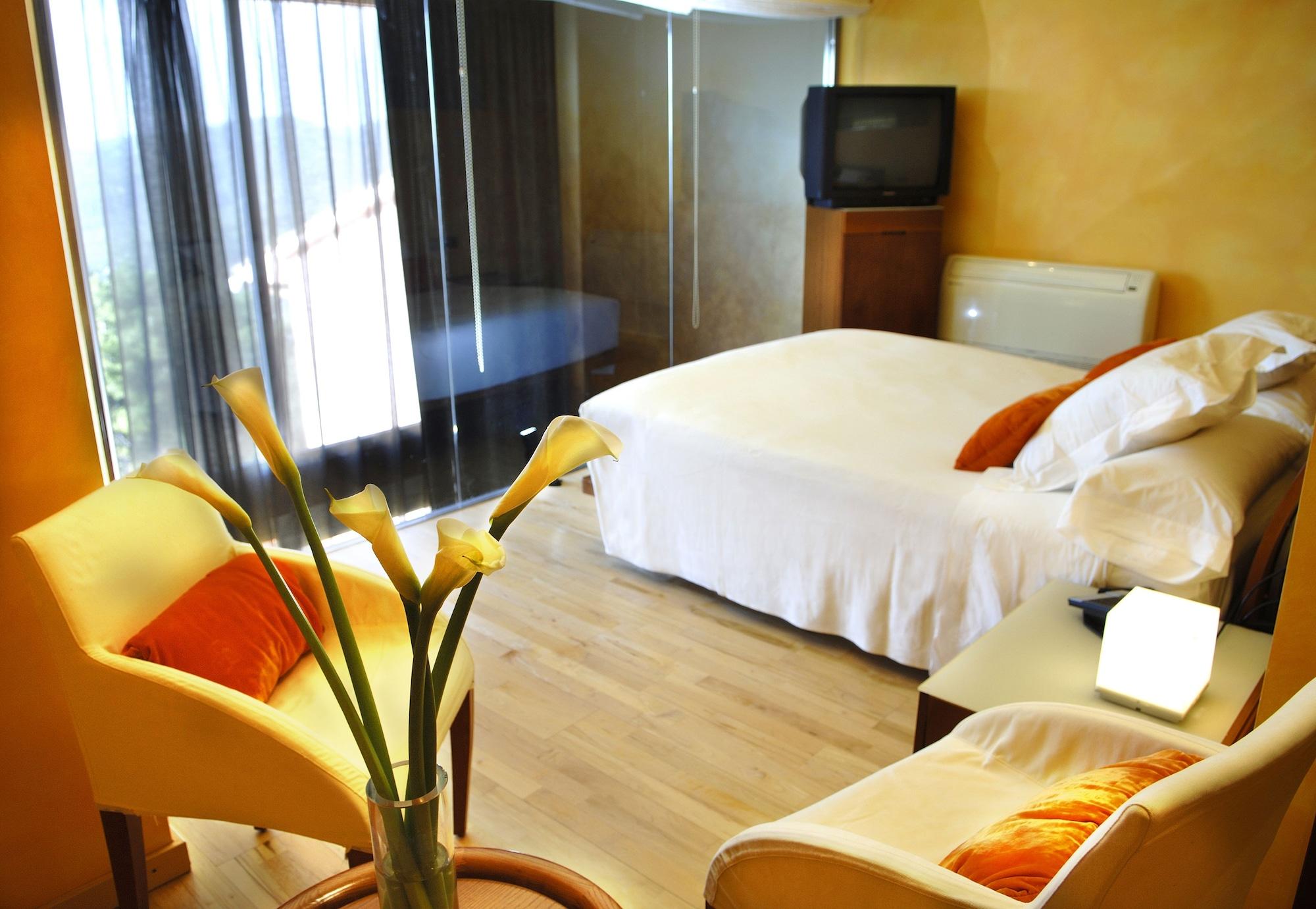 Boutique Hotel Urbisol Calders Buitenkant foto